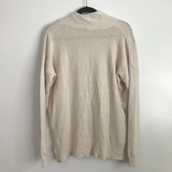 Lilla P cashmere blend v-neck sweater - Picture 2 of 8